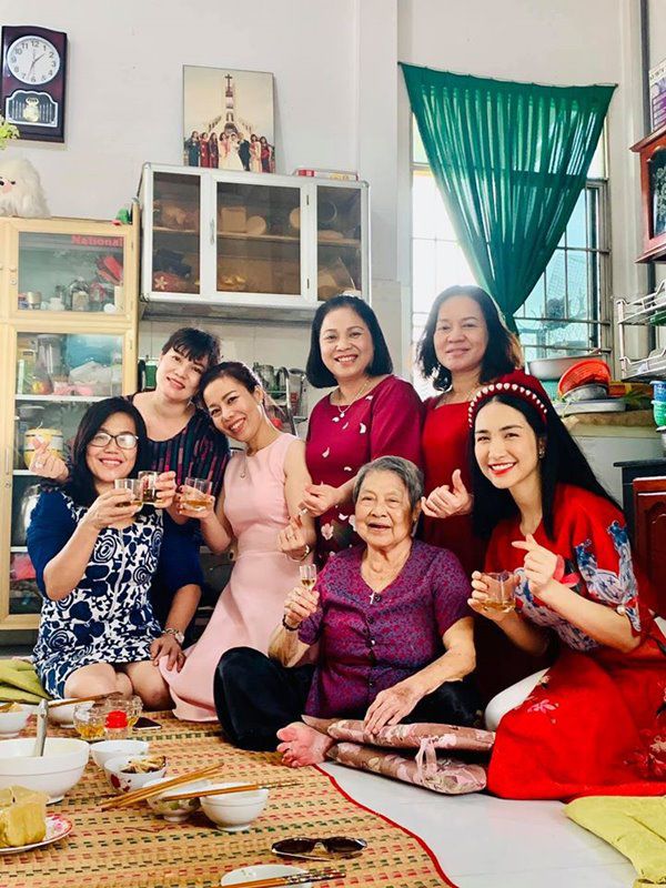 Yêu đại gia, nữ ca sĩ gốc Bắc Ninh sự nghiệp thăng hoa, được ủng hộ đi hát hết mình - 4