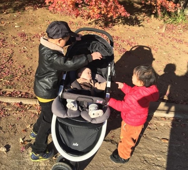 Tết xứ Nhật, mẹ Nhật Linh cùng 3 con gói bánh chưng để vơi nỗi nhớ nhà, nhớ Nhật Linh - 4
