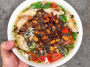 Xem ăn chơi - Quán bún ốc Hà Nội tấp nập khách, bán 600 bát/ngày nhờ nguyên liệu không ai ngờ