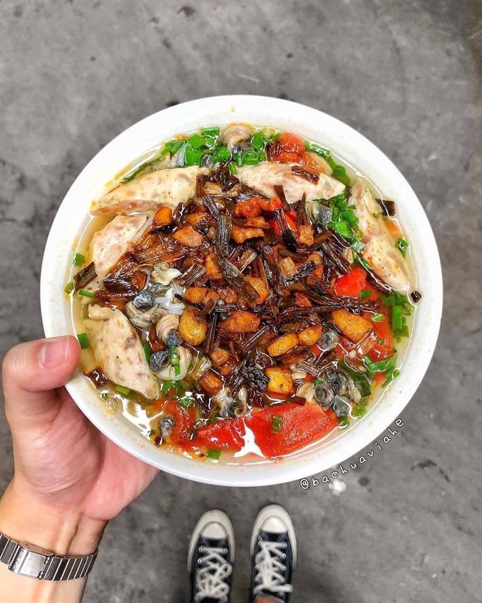 Quán bún ốc Hà Nội tấp nập khách, bán 600 bát/ngày nhờ nguyên liệu không ai ngờ - 3