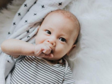 Trẻ 5 tháng tuổi bị ho và sổ mũi, điều trị như thế nào?
