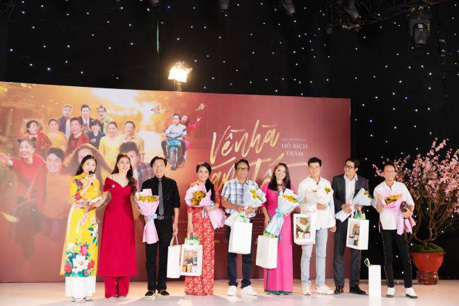 Tình cũ Minh Luân phát khóc khi phải bán xe lấy tiền làm phim, từng cắt cổ tay vì stress - 5