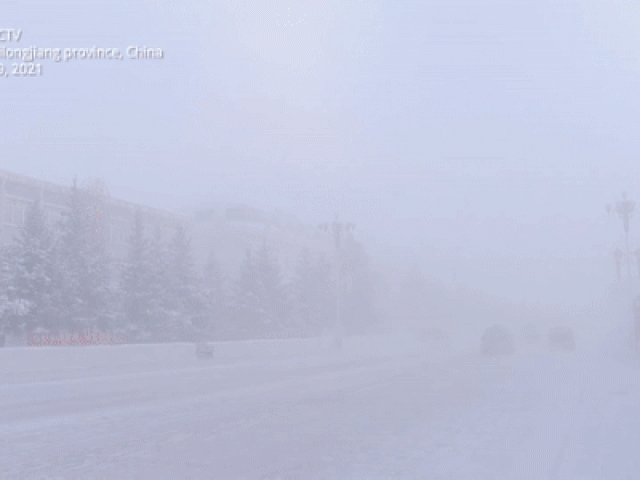 Clip Eva - Ấn tượng với hình ảnh người dân trong ngày lạnh kỉ lục ở Trung Quốc