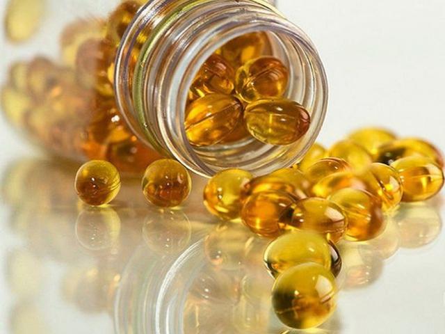 Dầu cá chứa omega-3 tốt cho sức khỏe nhưng không nên ăn khi đang dùng thứ này