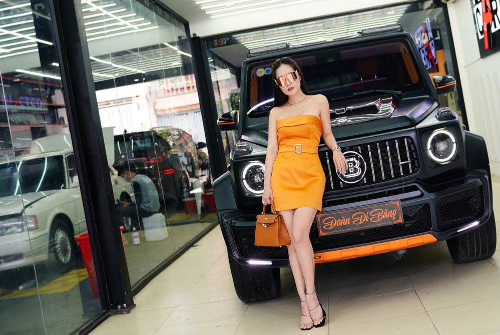 amp;#34;Em gáiamp;#34; Lý Hải: Bố mẹ chồng tặng nhà 22 tỷ, chồng tặng quà sinh nhật siêu xe 13 tỷ - 9