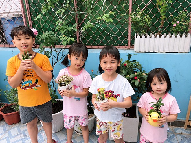 Hình ảnh mới nhất bé Pàng không manh áo giữa trời đông giá rét - 1