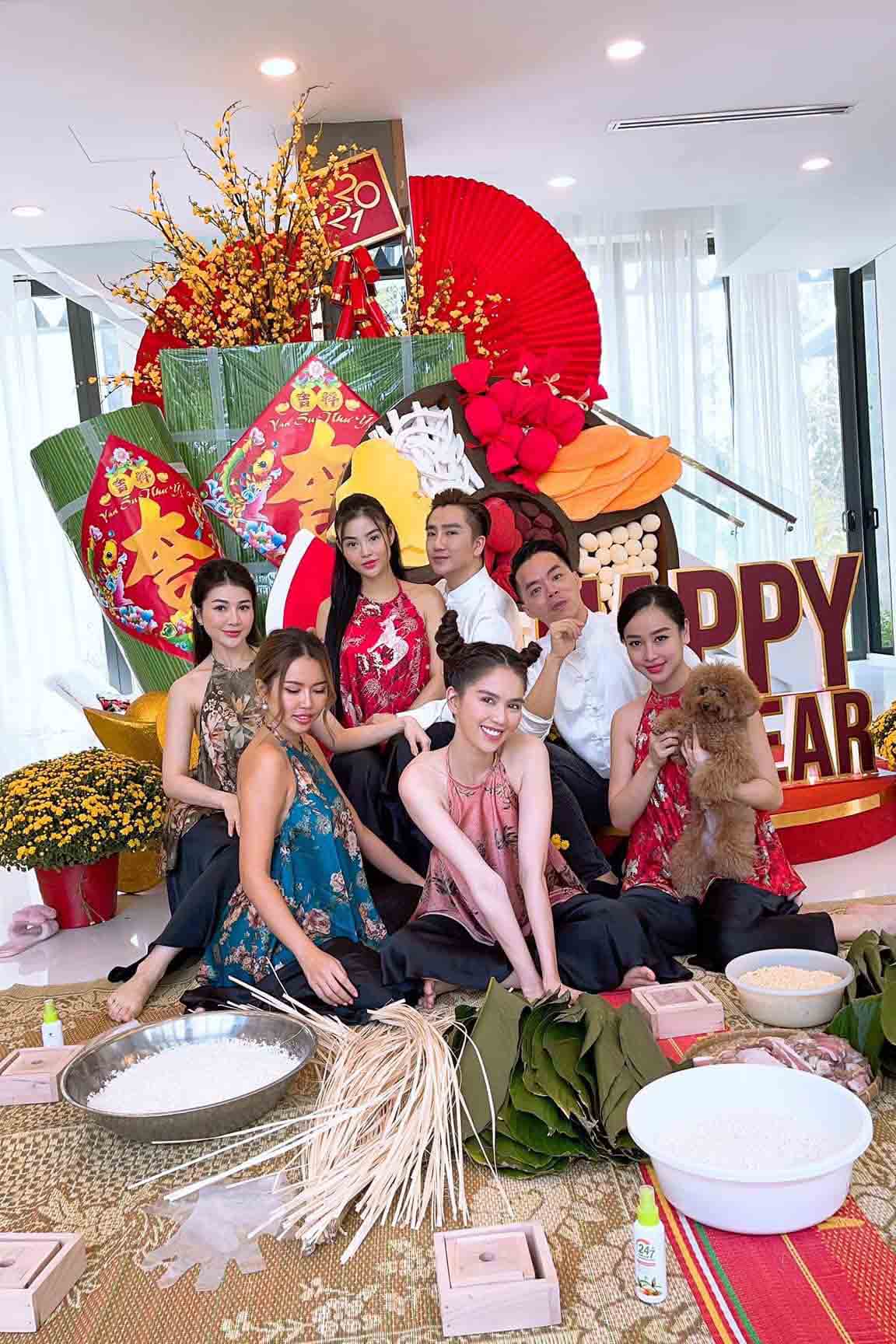 HOT showbiz: Lệ Quyên, Mr Đàm trang trí biệt thự amp;#34;khủngamp;#34; đón Tết - 4