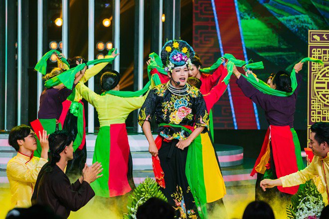 Mỹ nhân quyến rũ đăng quang Gương Mặt Thân Quen, lý do Hồ Ngọc Hà bật khóc lo lắng - 16