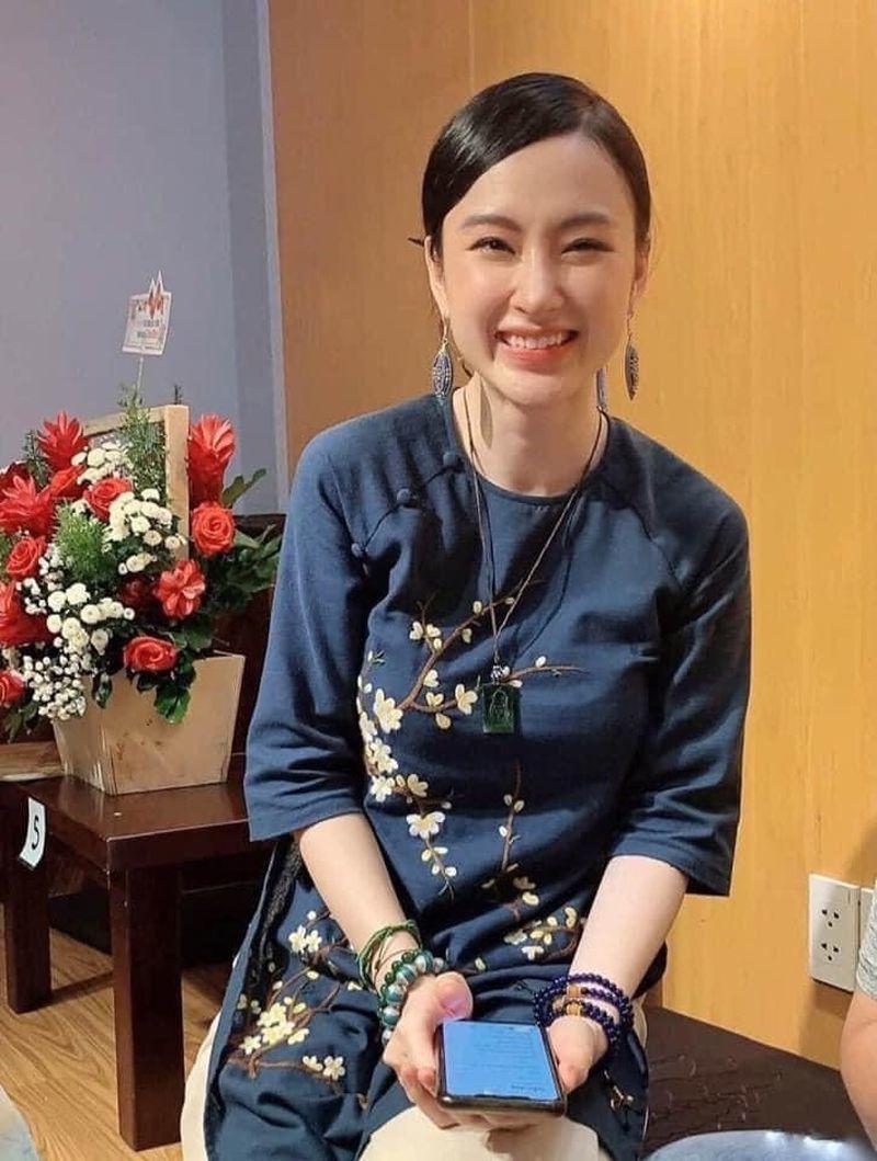 Angela Phương Trinh diện váy đỏ rực mừng tuổi mới, chẳng hở hang mà xinh xuất sắc - 9