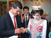 Tin tức - Được tổng thống mai mối nhưng cô dâu mặt nặng trĩu u buồn, không nhìn chú rể lấy một cái