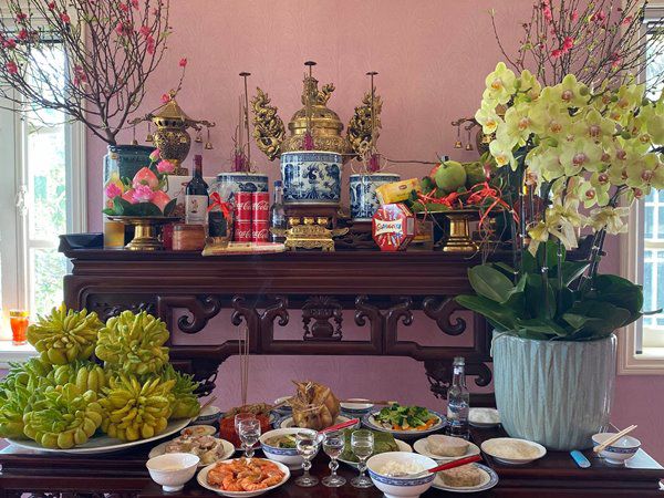 Sao Việt dọn nhà, khoe bàn thờ Tết: Biệt thự trắng của Tăng Thanh Hà nổi bật nhất - 18