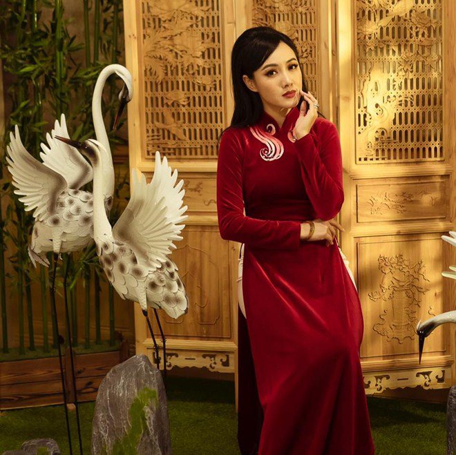 Tết của MC VTV: Mai Ngọc khoe amp;#34;mẹ quá trẻamp;#34;, Trần Ngọc bế con trai bụ bẫm đi chơi - 14