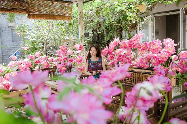 Chiêm ngưỡng khu vườn “trên mây” với chòi hoa đẹp như mơ của bà mẹ trẻ Hà thành - 7