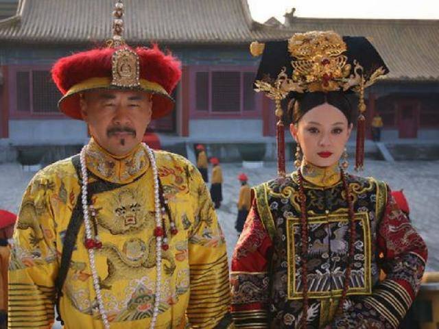 9 hoàng tử tranh ngai vàng và biến cố lớn nhất cuộc đời hoàng đế Trung Hoa Khang Hi