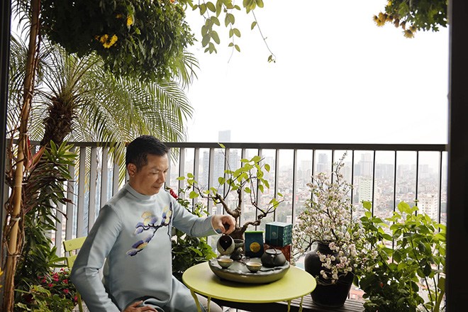 Đại gia Việt chơi Tết: Người mặc giản dị bên chồng con, người đi chợ mua cá làm điều này - 10