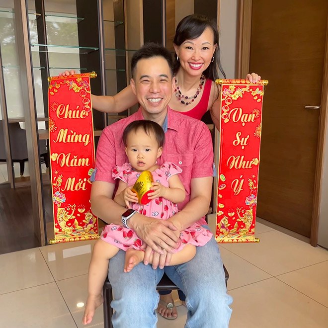 Đại gia Việt chơi Tết: Người mặc giản dị bên chồng con, người đi chợ mua cá làm điều này - 1