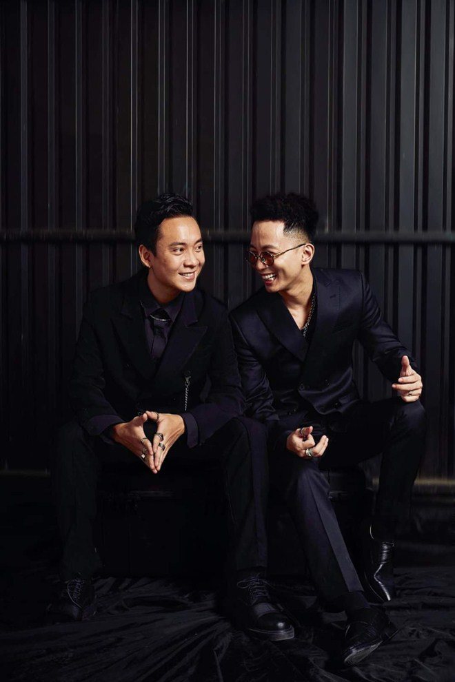 Đầu xuân, vợ con của giám khảo Rap Việt gây chú ý: Người bầu vượt mặt vẫn xinh - 1