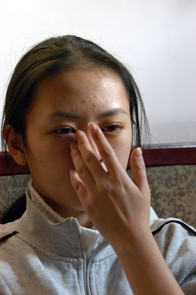 Đồng Dao: Mỹ nhân tuổi Sửu bị amp;#34;cấm cửaamp;#34; gần 17 năm, đổi đời được chồng đại gia mua giải? - 4