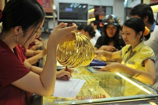 Người dân nên tìm hiểu kỹ các loại vàng trước khi mua vào ngày vía Thần Tài