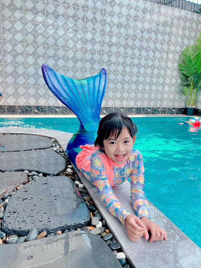 Tết đầu vắng mẹ, con gái Mai Phương xinh đẹp bên hồ bơi sang chảnh nhà Ốc Thanh Vân - 5