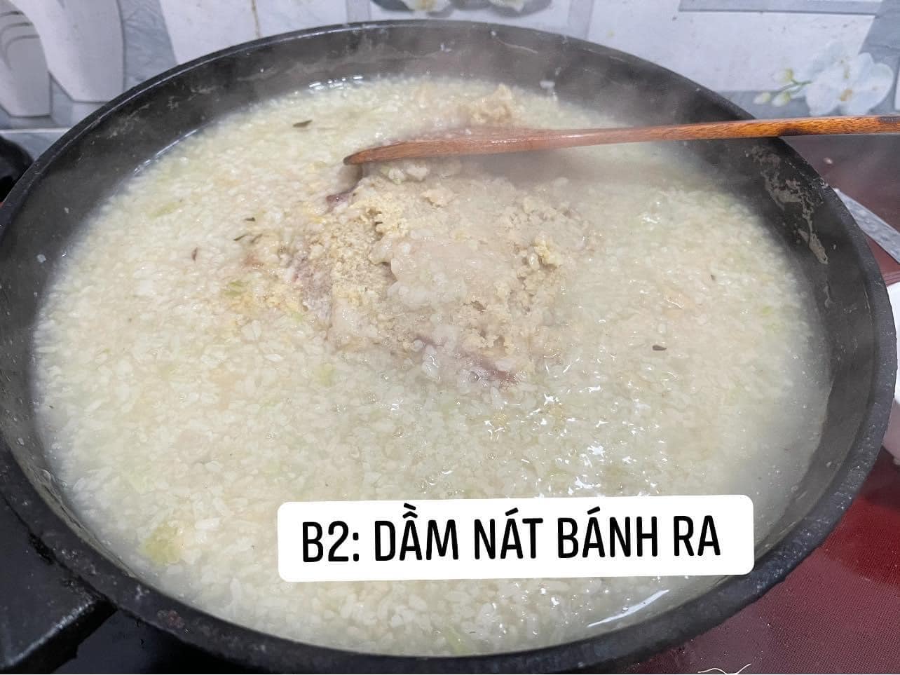 Làm bánh chưng rán nước lọc khoe bố mẹ, cô gái tá hỏa khi làm đến bước cuối cùng - 3