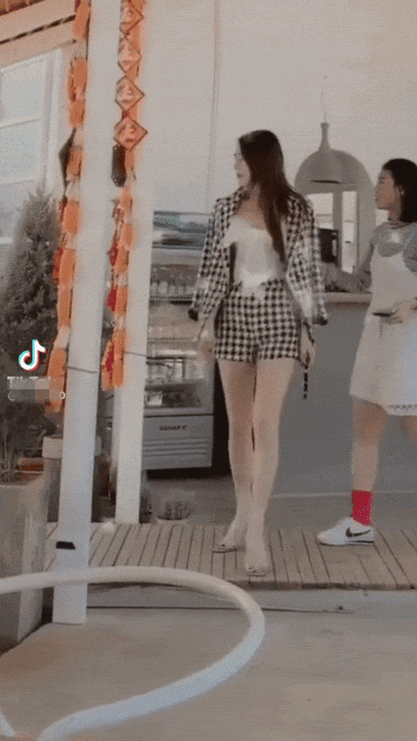 Mẹ 1 con Nhã Phương xóa tan mọi lời chê bai sắc vóc chỉ qua một clip bị quay lén - 3