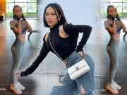 Làm đẹp - Diệu Nhi than vãn "bánh chưng đè", nhưng lại khoe cơ bụng săn chắc trá hình