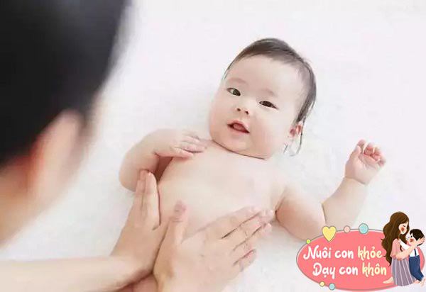 3 bộ phận trên cơ thể trẻ sơ sinh càng được sờ nhiều, con càng thông minh - 8