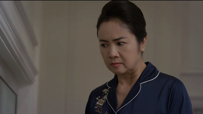 Bà Cúc Hướng Dương Ngược Nắng lộ mặt thật: Vừa hại Phúc nhiễm HIV, lại sắp ra tay với Kiên? - 8