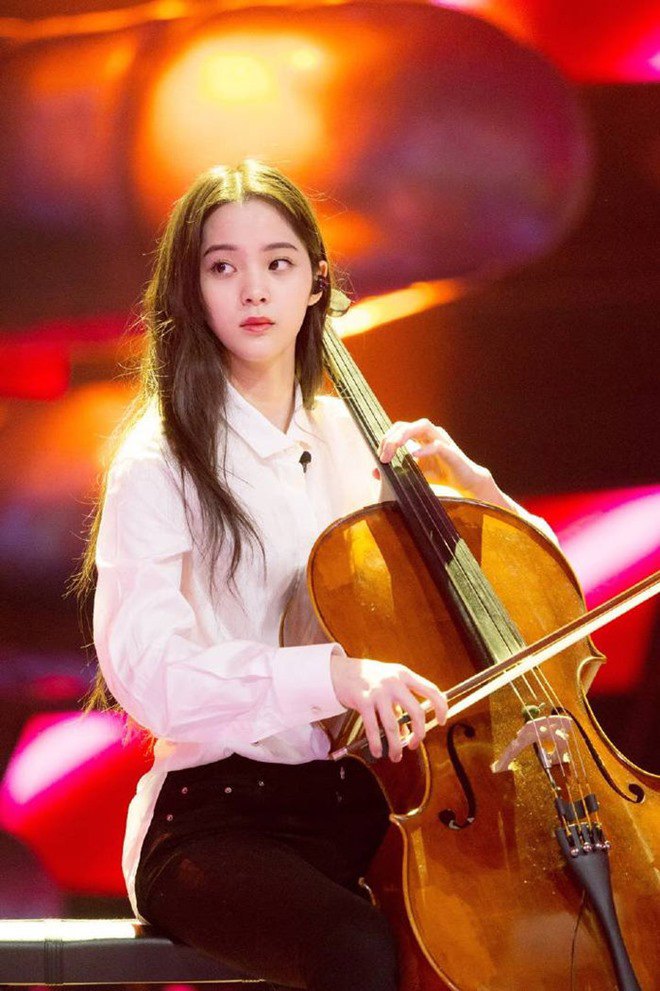 Đại gia kín tiếng của Cbiz: Người chẳng chịu khoe, kẻ chắt chiu từng đồng mới thành tỷ phú - 6