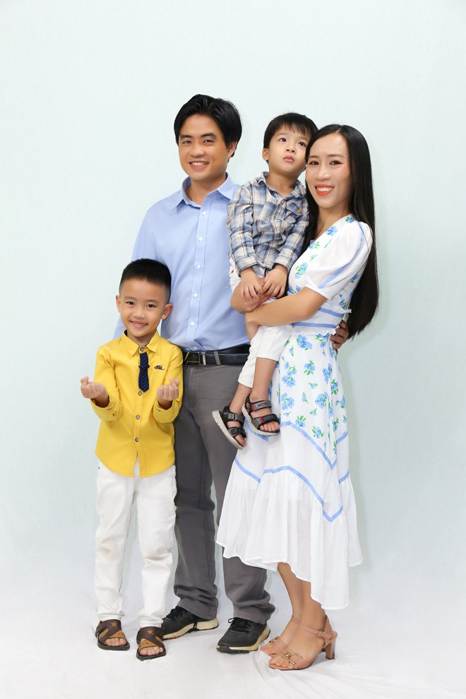 Ốc Thanh Vân khóc hết nước mắt vì đôi vợ chồng từ bỏ tất cả để chăm con trai bị não phẳng - 9