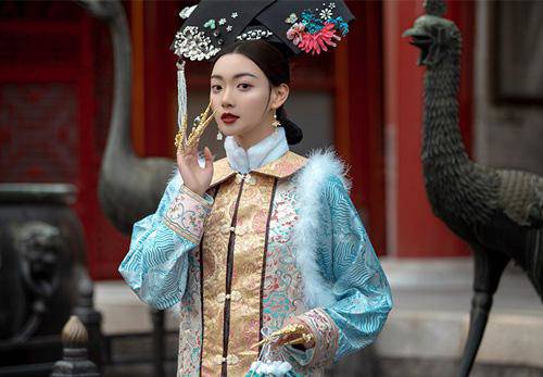 Vị phi tử đẹp như thiên tiên gặp kết thảm vì đi đứng ngang ngược - 2