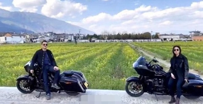 amp;#34;Lệnh Hồ Xungamp;#34; Lý Á Bằng: Đi chúc Tết cùng bạn gái trẻ, xấp xỉ tuổi bố vợ tương lai - 4