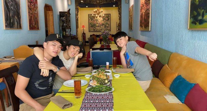 Sao Việt 24h: Hồ Ngọc Hà đẹp amp;#34;mướt mắtamp;#34; bên chồng con, dàn sao tấp nập vào khen - 9