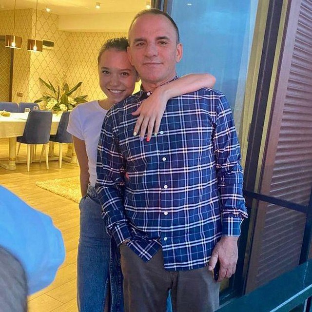 Cô gái gây amp;#34;choángamp;#34; khi mới  23 tuổi đã là mẹ của 11 đứa con - 3