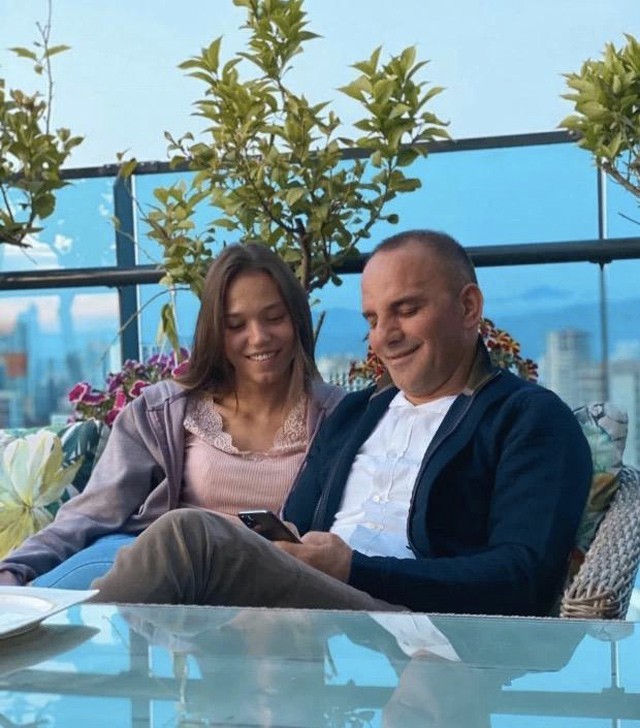 Cô gái gây amp;#34;choángamp;#34; khi mới  23 tuổi đã là mẹ của 11 đứa con - 4