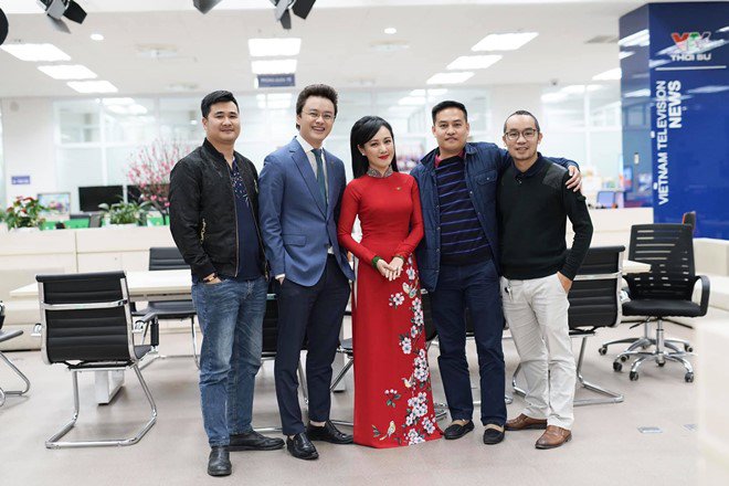 MC VTV sau Tết: Hoài Anh - Mai Ngọc rực rỡ ở đài, Minh Hà khoe dáng amp;#34;nuộtamp;#34; bên biển - 3