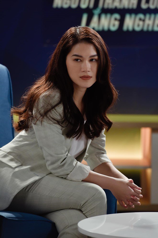 Mỹ nhân được ngưỡng mộ vì tốt nghiệp loại giỏi: Con gái chủ tịch, chiếm sóng khi làm phù dâu - 8