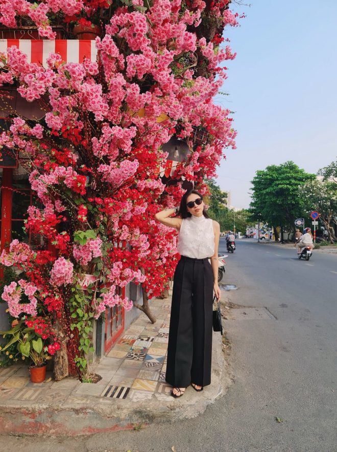 Sao Việt 24h: Ưng Hoàng Phúc tung clip vợ qua camera thường, nhan sắc mẹ 3 con gây trầm trồ - 16