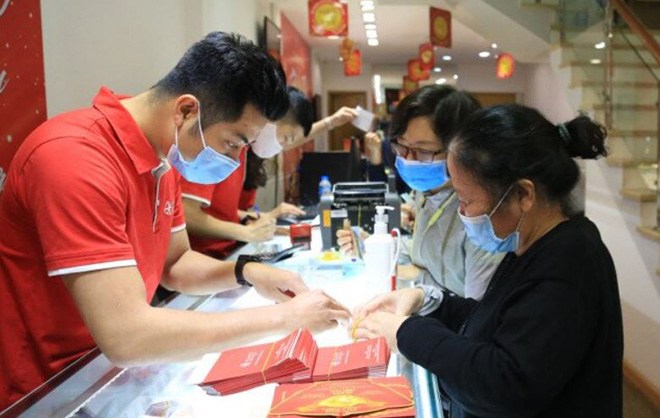 Tin tức 24h: Bác ruột của bé gái bị người tình của mẹ hiếp dâm tiết lộ bất ngờ - 2