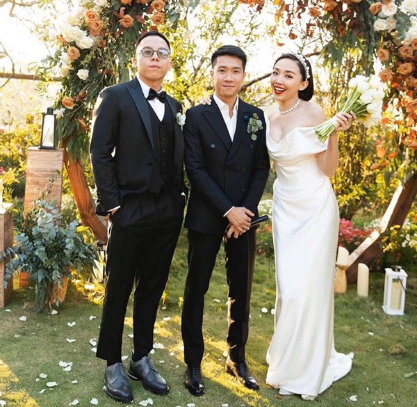 Tóc Tiên và Hoàng Touliver đăng ảnh kỷ niệm ngày cưới với phong cách 'cưới  lại từ đầu'