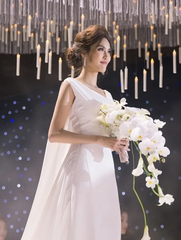 Sau 1 năm ngày cưới, Tóc Tiên khoe váy đắt giá, chia sẻ quá trình giặt hấp cầu kỳ - 8