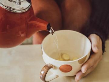 Đau dạ dày nên làm gì? Bác sĩ tiêu hóa chỉ cách giúp thoát khỏi cơn đau dạ dày