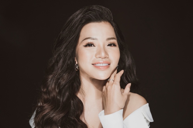 Hiền Nguyễn Soprano làm đêm nhạc amp;#34;Yêuamp;#34; với 4 chàng trai Oplus - 1