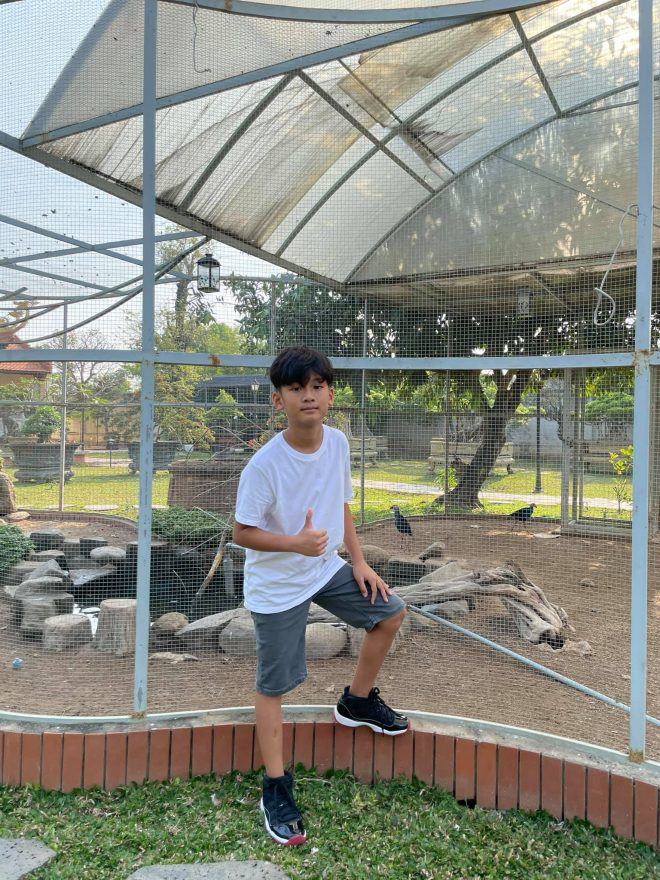 Sao Việt 24h: Hậu xa nhau, Lệ Quyên đưa con trai đi du xuân muộn, gặp amp;#34;nhân vật quyền lựcamp;#34; - 2