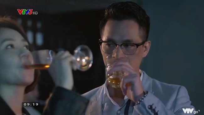 Hướng Dương Ngược Nắng lộ ảnh Vỹ rách trán, mặt tím bầm, chứng tỏ Châu thoát bị cưỡng bức? - 1