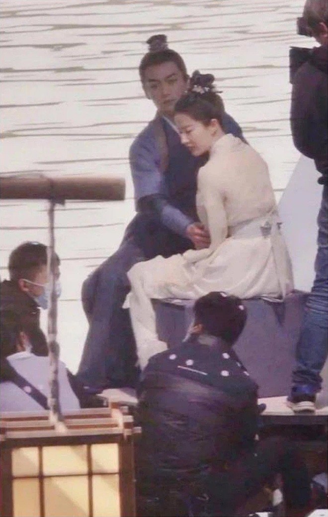 Ngôi sao 24/7: Truyền thông đưa tin Dương Mịch từng sảy thai, bí mật kết hôn với Lý Dịch Phong - 12