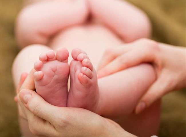 4 bộ phận “vô cùng nhạy cảm” của trẻ sơ sinh cha mẹ nên hạn chế chạm vào - 4