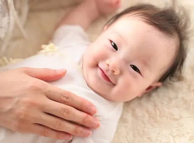 4 bộ phận “vô cùng nhạy cảm” của trẻ sơ sinh cha mẹ nên hạn chế chạm vào - 5