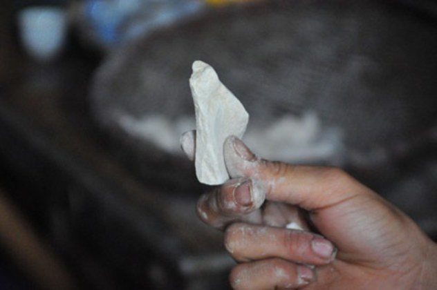 Lạ lùng ngôi làng đào đất về hun khói ở Vĩnh Phúc, vừa ăn vừa tấm tắc khen ngon - 2